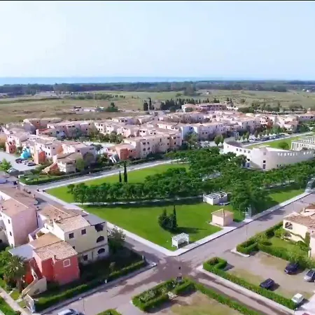 Le Corti Di San Basilio مارينا دي بيستيتشي