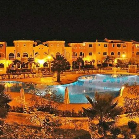 Le Corti Di San Basilio شقة